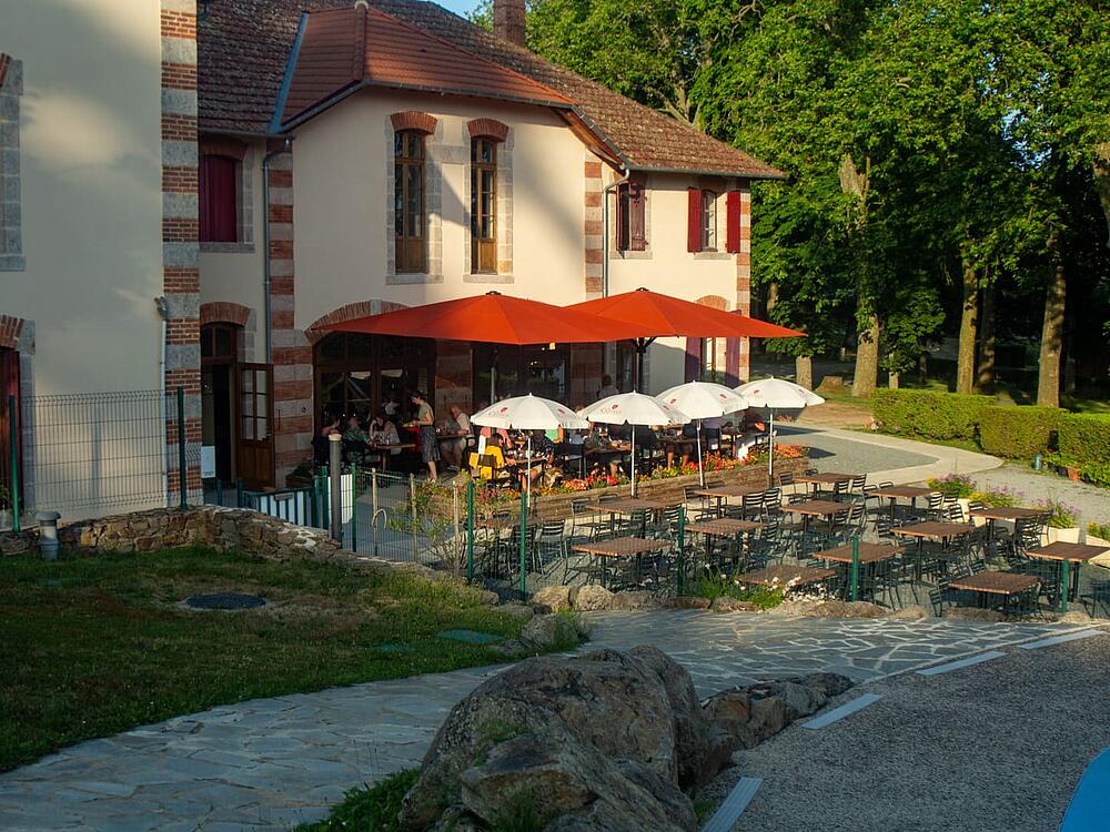 Camping Castel Camping Château de Poinsouze BOUSSAC - BOURG Nieuw-Aquitanië 19