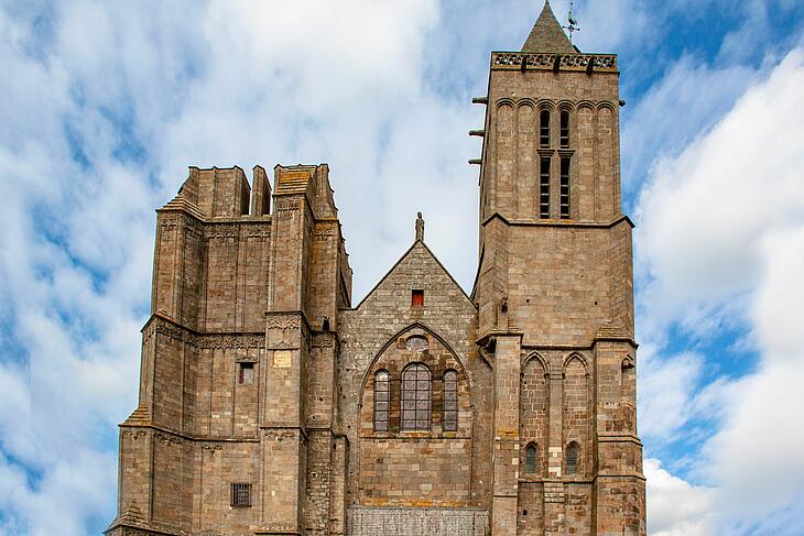 cathédrale de dol de bretagne