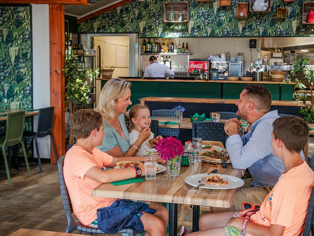 Camping Castel Camping Les Ormes, Domaine & Resort DOL DE BRETAGNE Bretagne 17