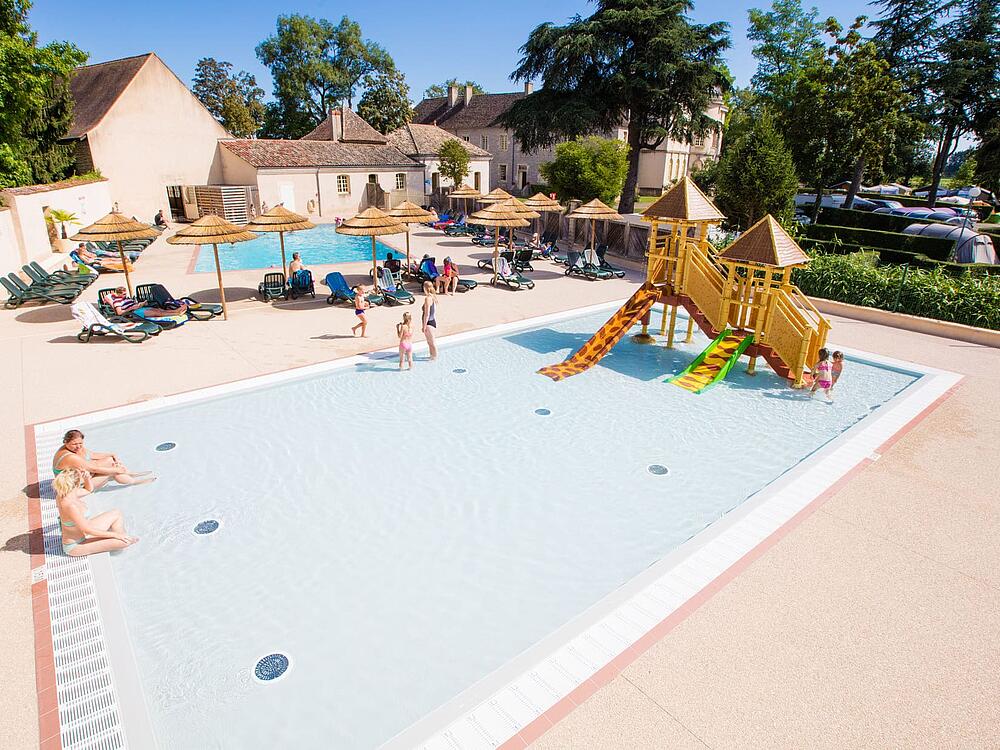 Camping Castel Camping Château de L'Epervière Gigny-sur-Saône Bourgondië-Franche-Comté 2