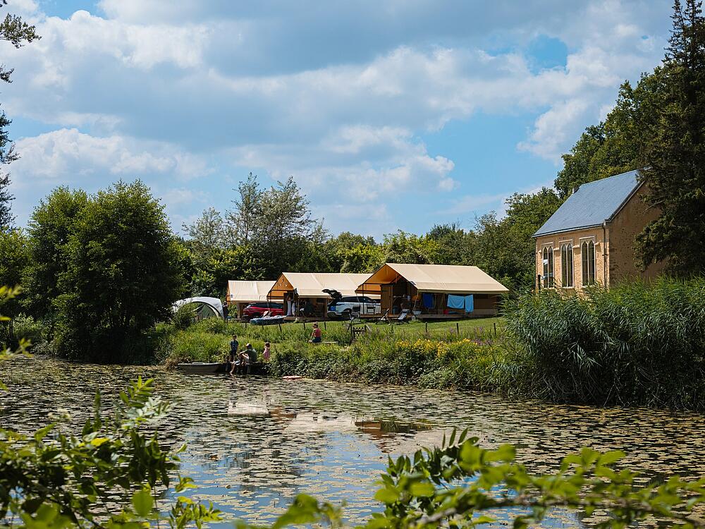 Camping Castel Camping Château de Chanteloup SILLE-LE-PHILIPPE Pays de la Loire 0