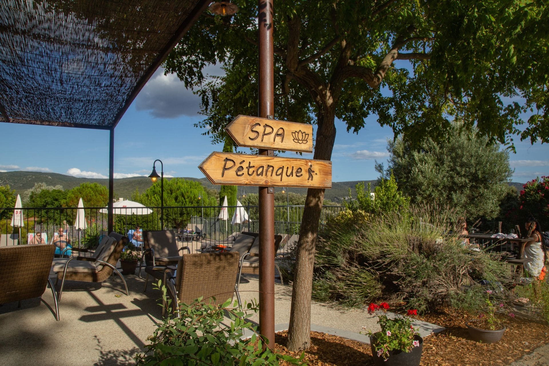 Camping Castel Domaine de Sévenier & Spa LAGORCE Auvergne-Rhône-Alpes 14